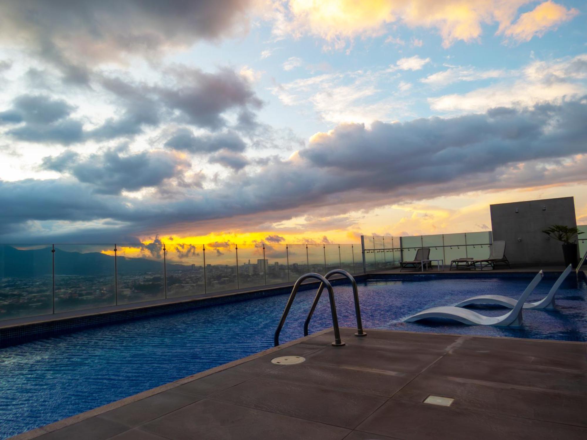 Ifreses, Study Full Equipped Whith Pool, Air- Conditioning, Spectacular View Of The City, Parking With Additional Payment Curridabat المظهر الخارجي الصورة